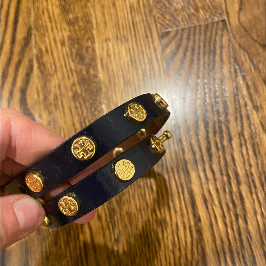 Tory Burch NavyGold Wrap Bracelet 45$